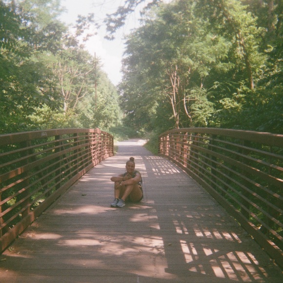 MEET THE POSHER - Picture 5 of 5